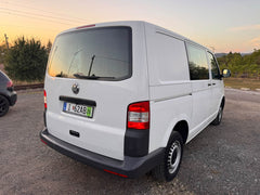 Volkswagen Transporter T5 2.0 CR TDI 140 LE – bélyegkép 4