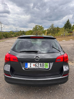 Opel Astra J Sports Touer 1.7 CDTI – bélyegkép 4